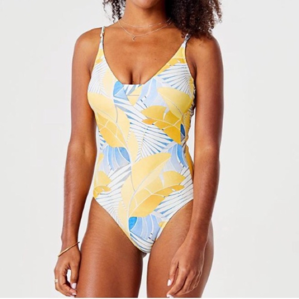 Carve Designs Swimsuit!!